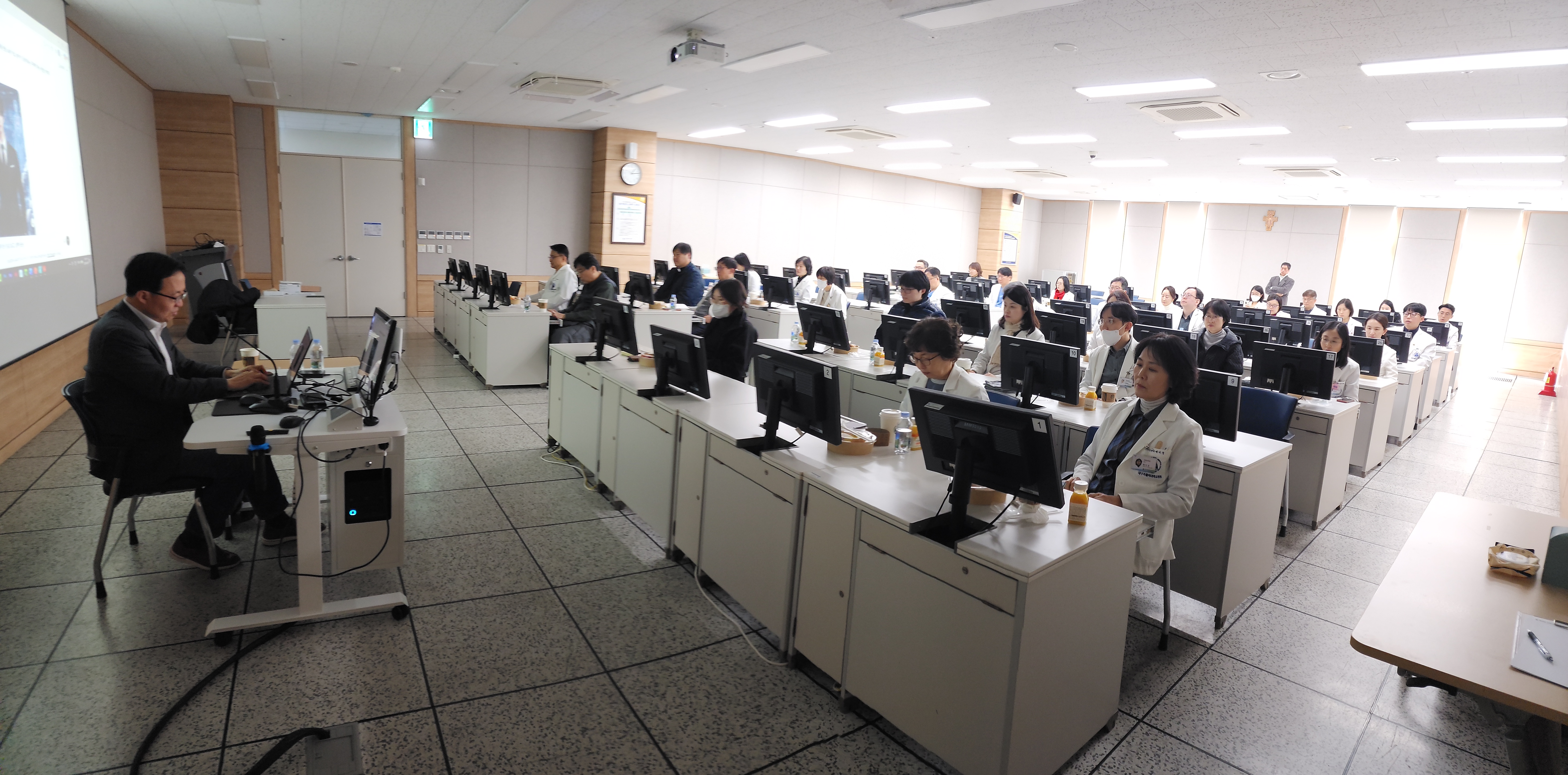 대학본부 교수학습지원센터 사무자동화 역량 향상 동계 특강(2).jpg 이미지를 클릭하시면 원본크기를 보실 수 있습니다.