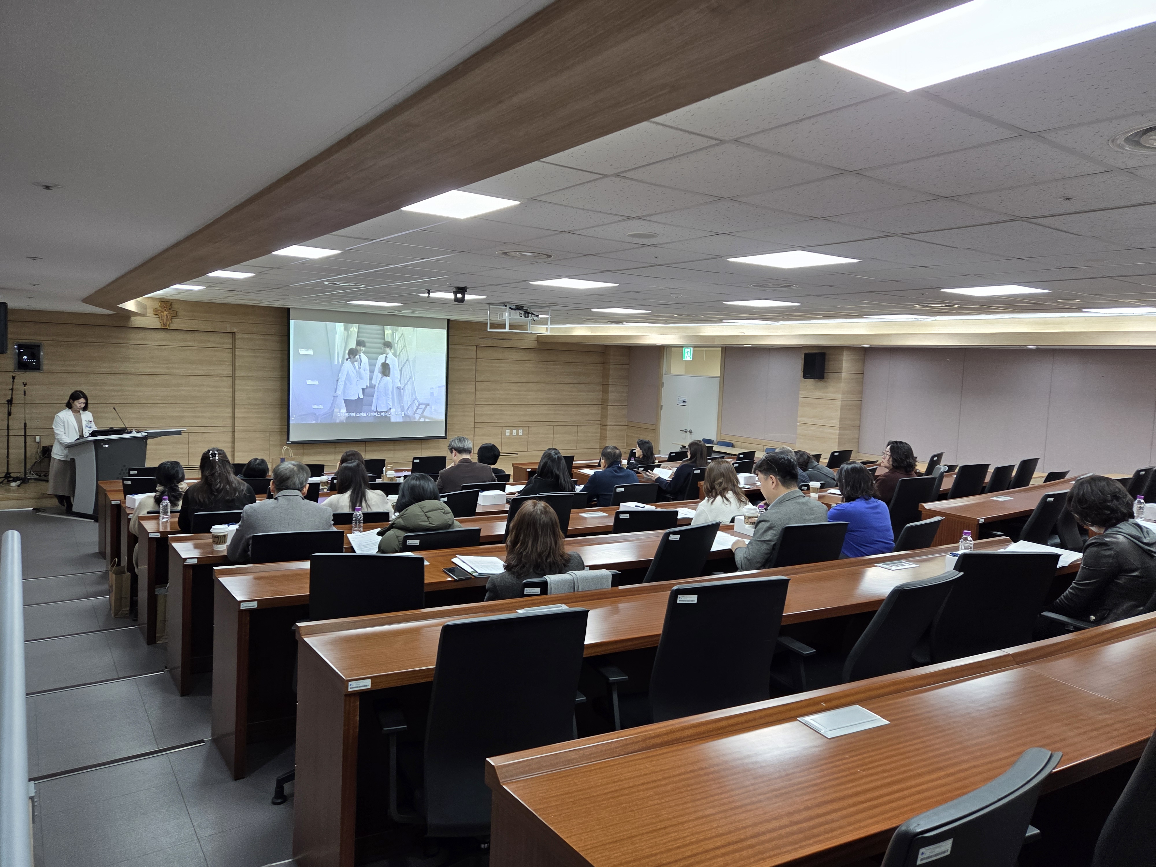2026학년도 신입생 오리엔테이션 및 학부모 간담회 (4).jpg 이미지를 클릭하시면 원본크기를 보실 수 있습니다.