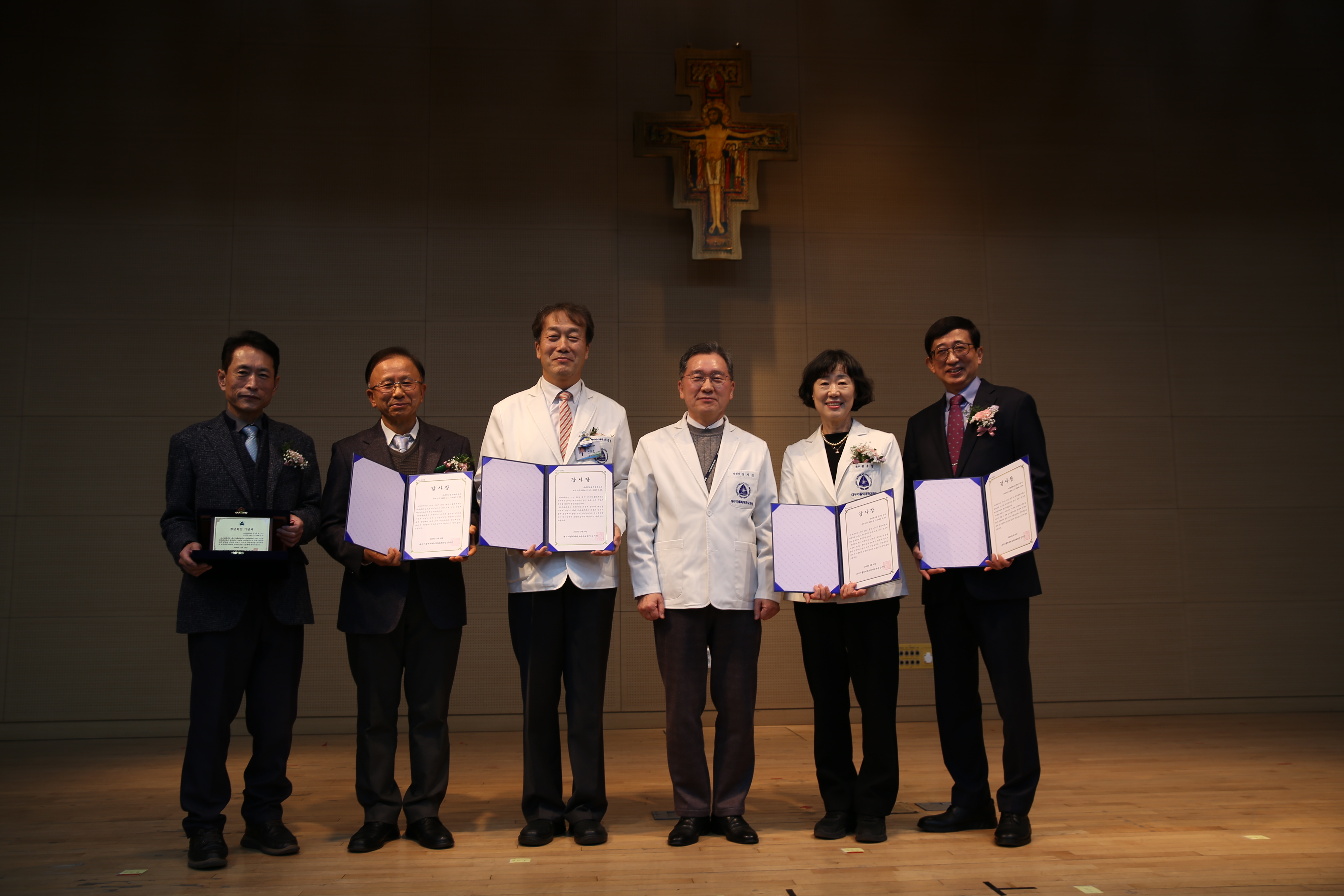 교수정년퇴임식(5).JPG 이미지를 클릭하시면 원본크기를 보실 수 있습니다.