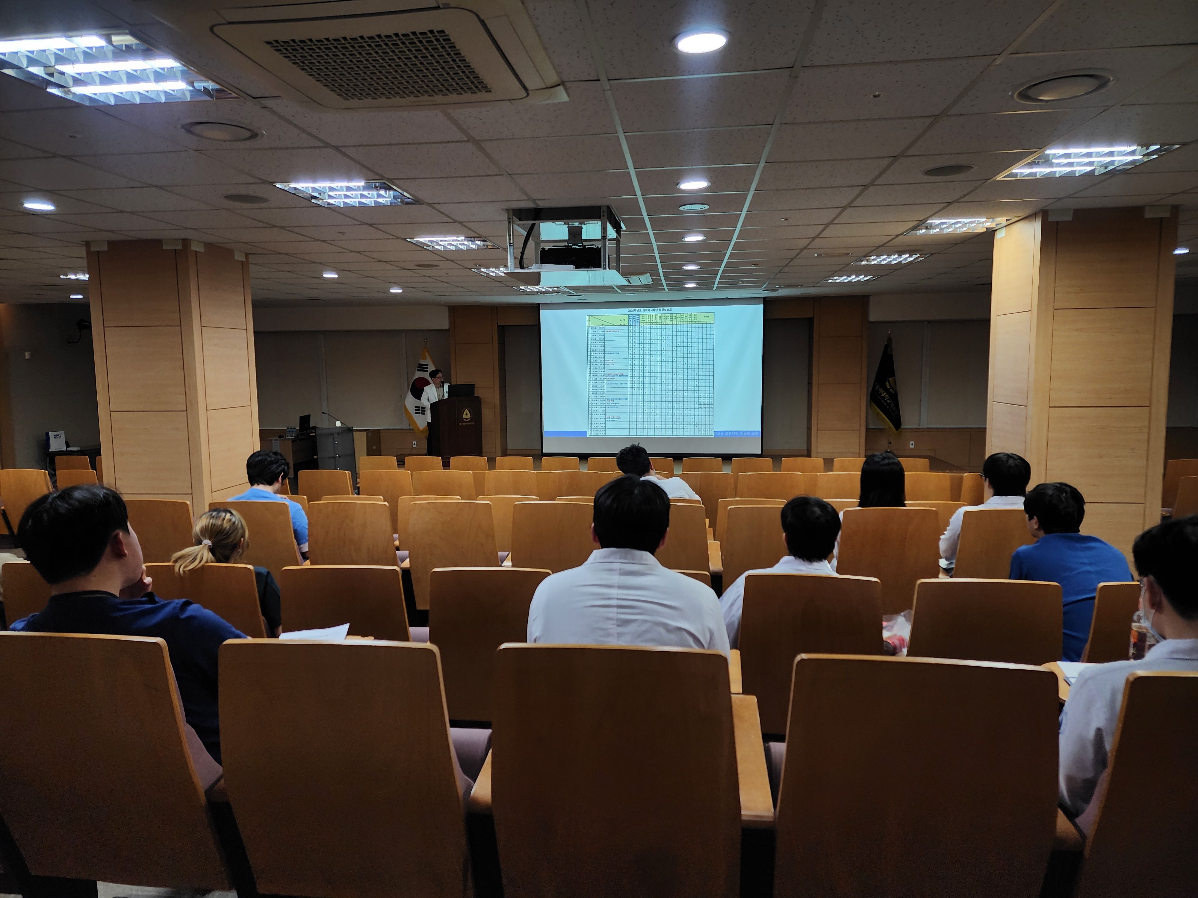 2026 임상실습 교육담당 전공의 교육(2026.03.19.) (7).jpg 이미지를 클릭하시면 원본크기를 보실 수 있습니다.