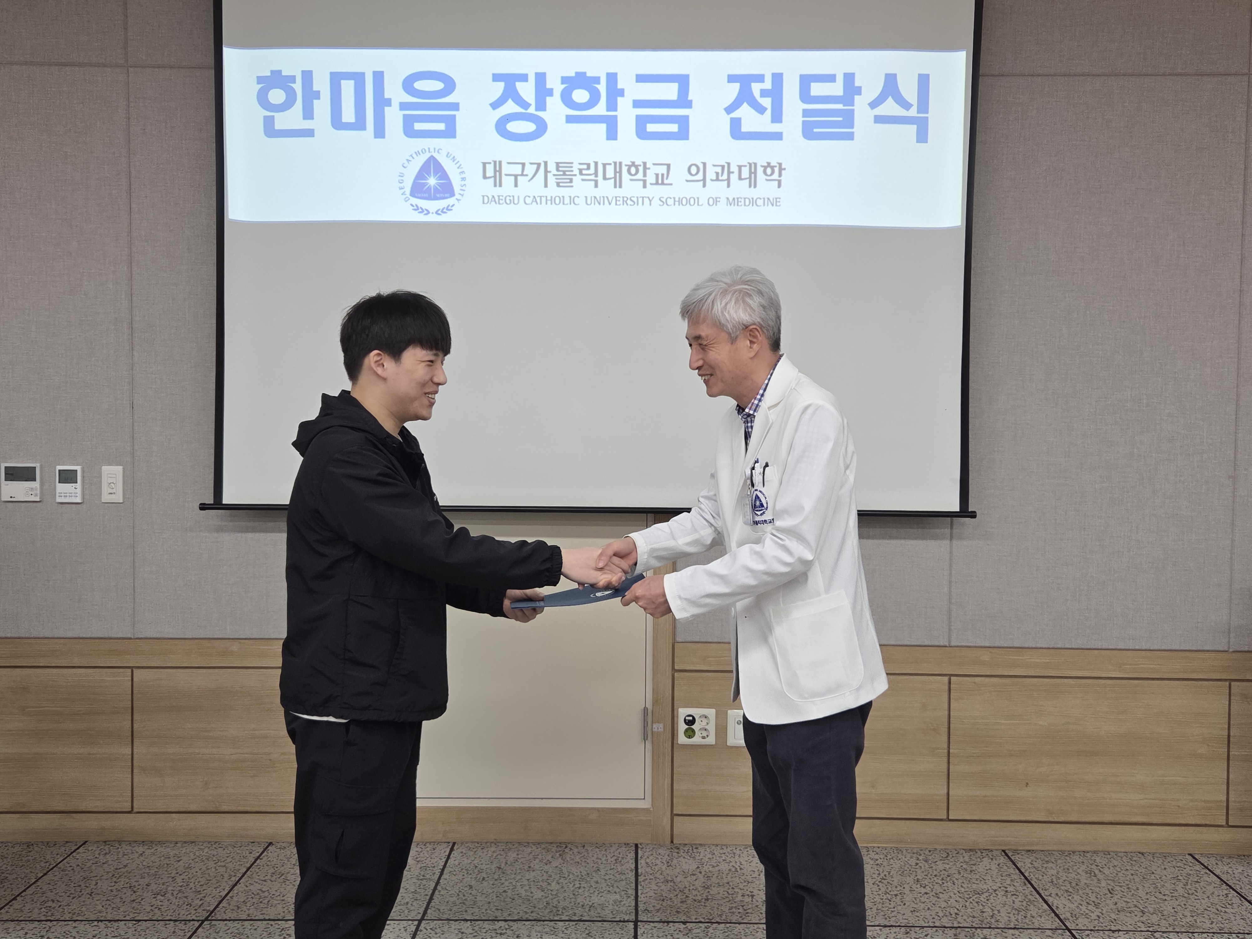 2(9).jpg 이미지를 클릭하시면 원본크기를 보실 수 있습니다.